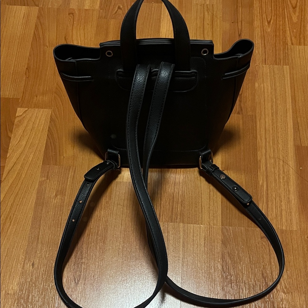 Chic Black Backpack - image 2